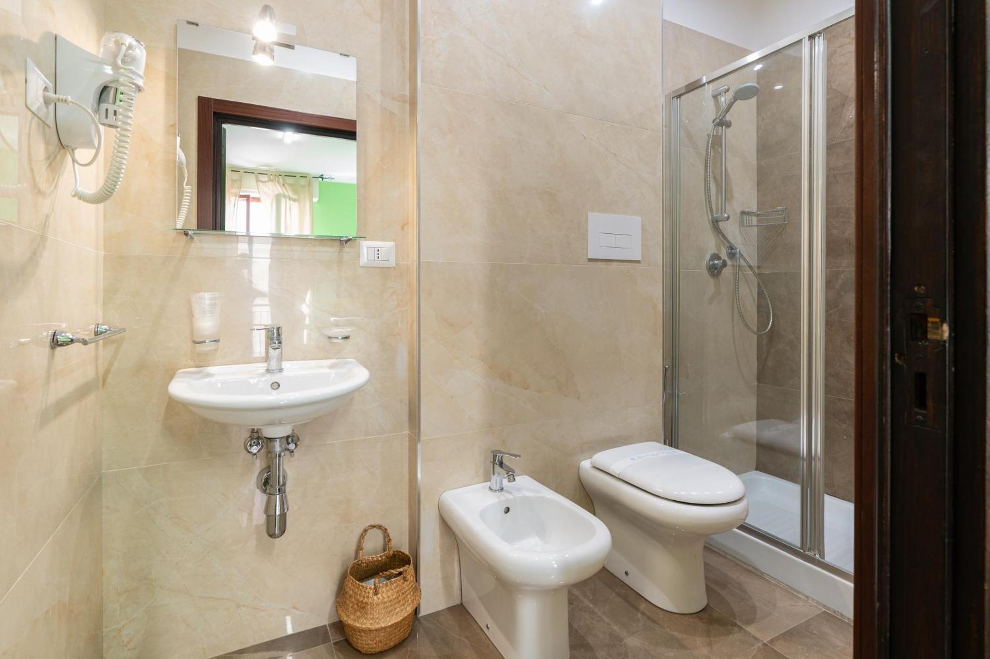 Santa Croce Rooms Barletta Bagian luar foto