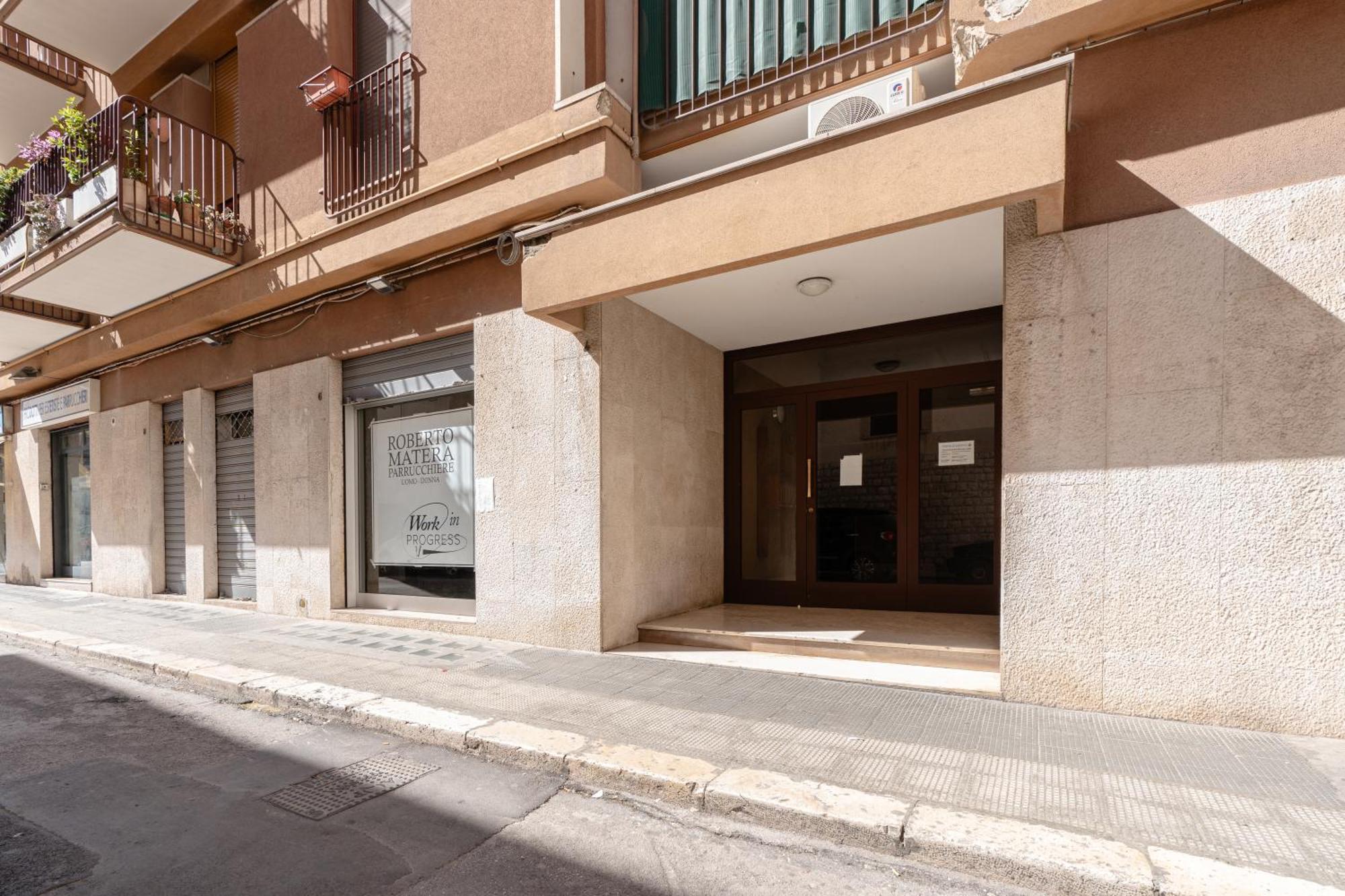 Santa Croce Rooms Barletta Bagian luar foto